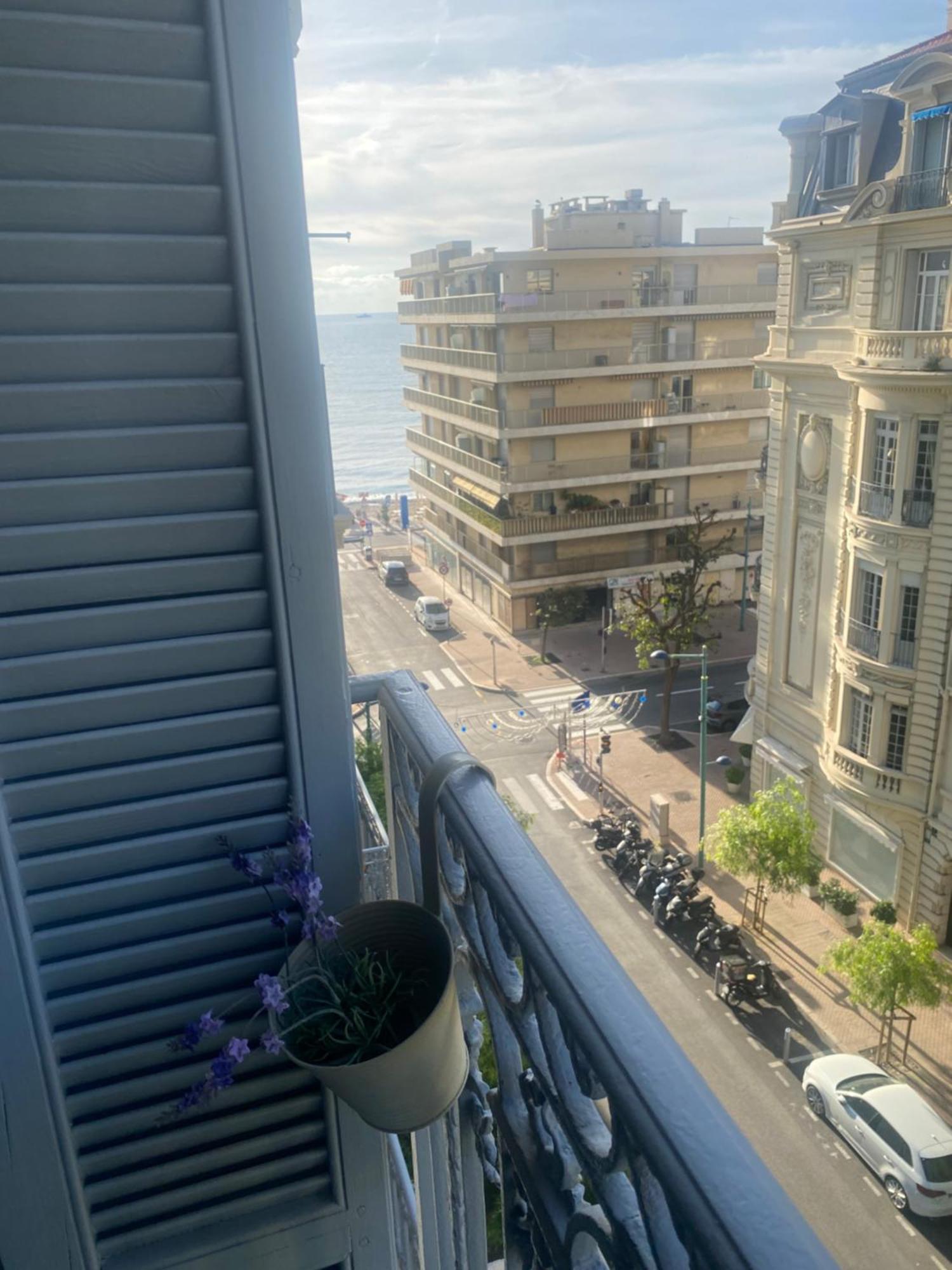 Les Fleurs Astoria Apartment Menton Exterior photo